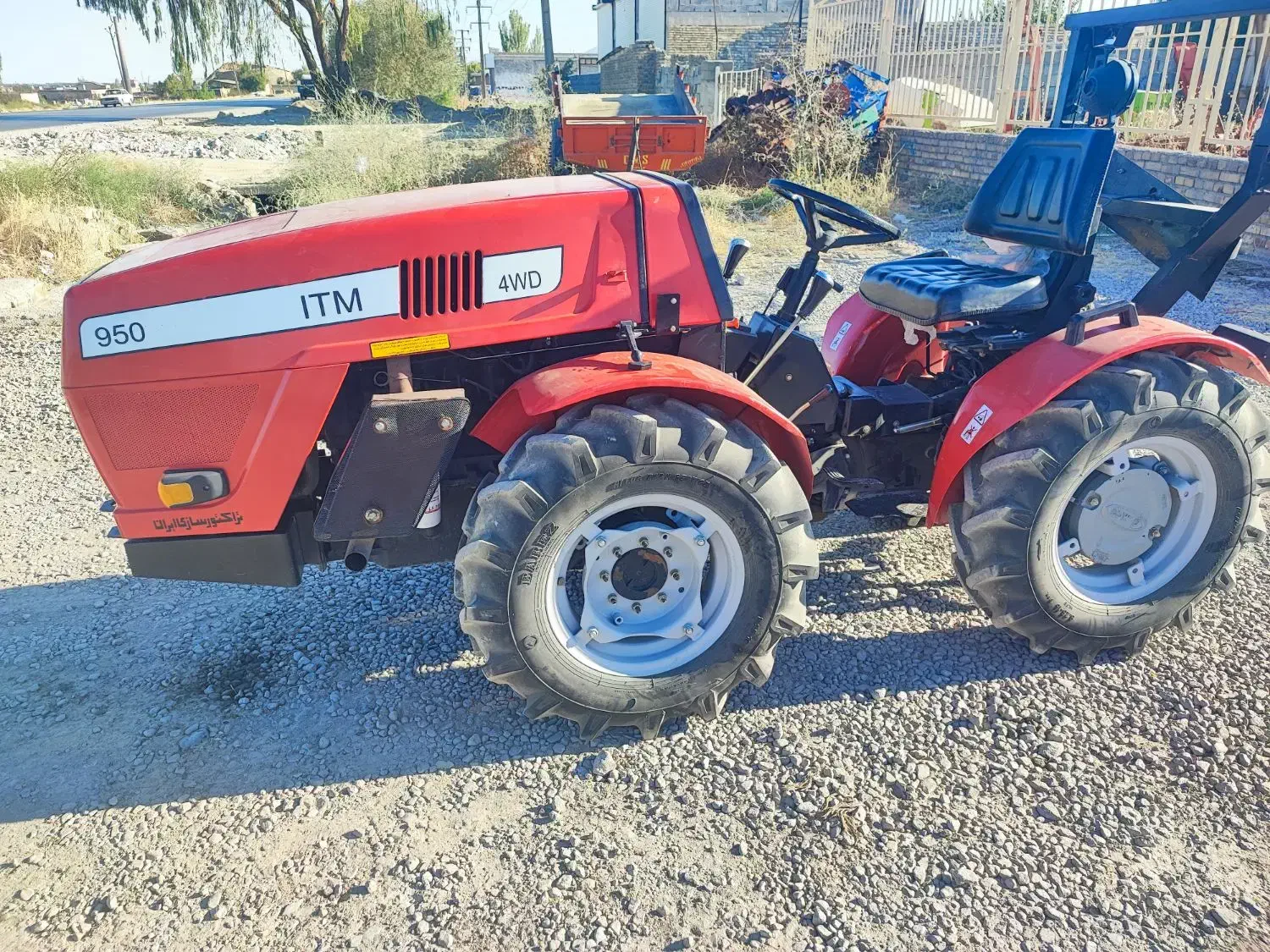 خرید وفروش تراکتورکمرشکن باغی ۹۵۰ و۴۷۰  تک وجفت|خودرو سنگین|ارومیه, |دیوار