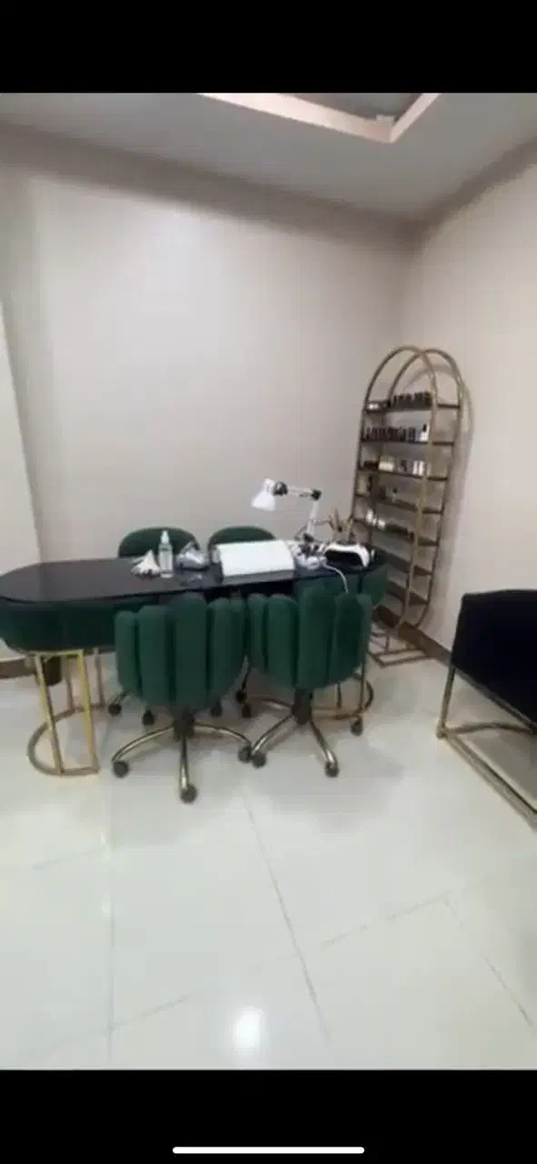 فروش ست تجهیزات کامل سالن زیبایی|آرایشگاه و سالن‌های زیبایی|لامرد, |دیوار