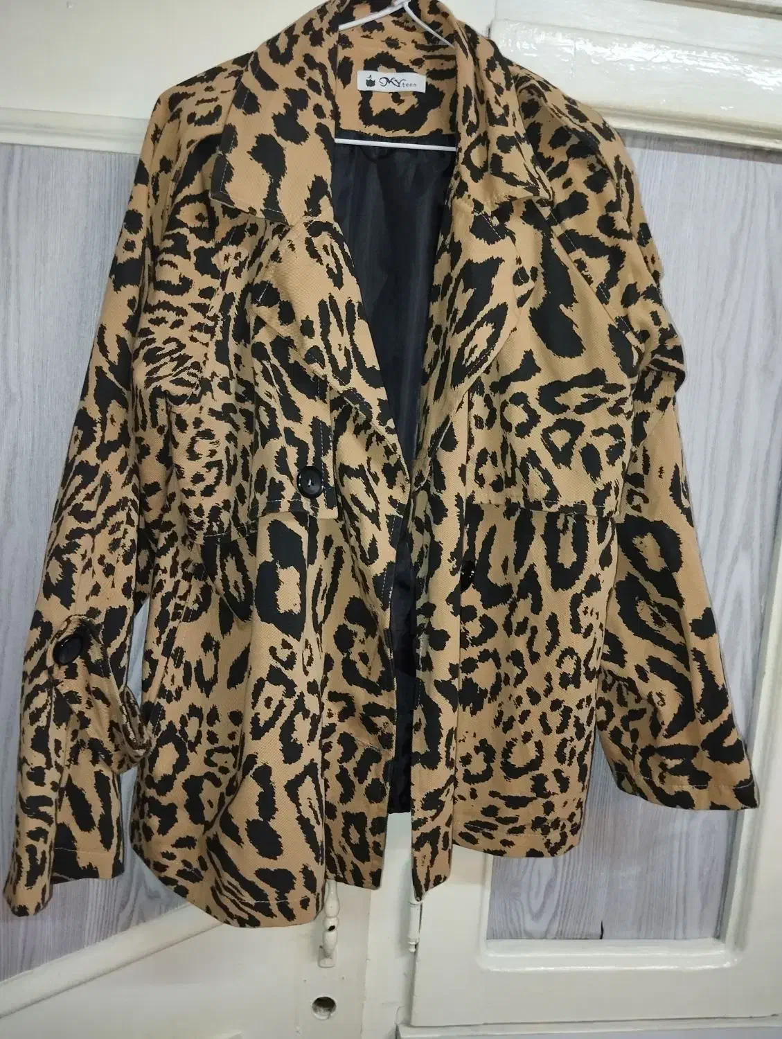 مانتو کتی پلنگی|لباس|رشت, جهاد|دیوار