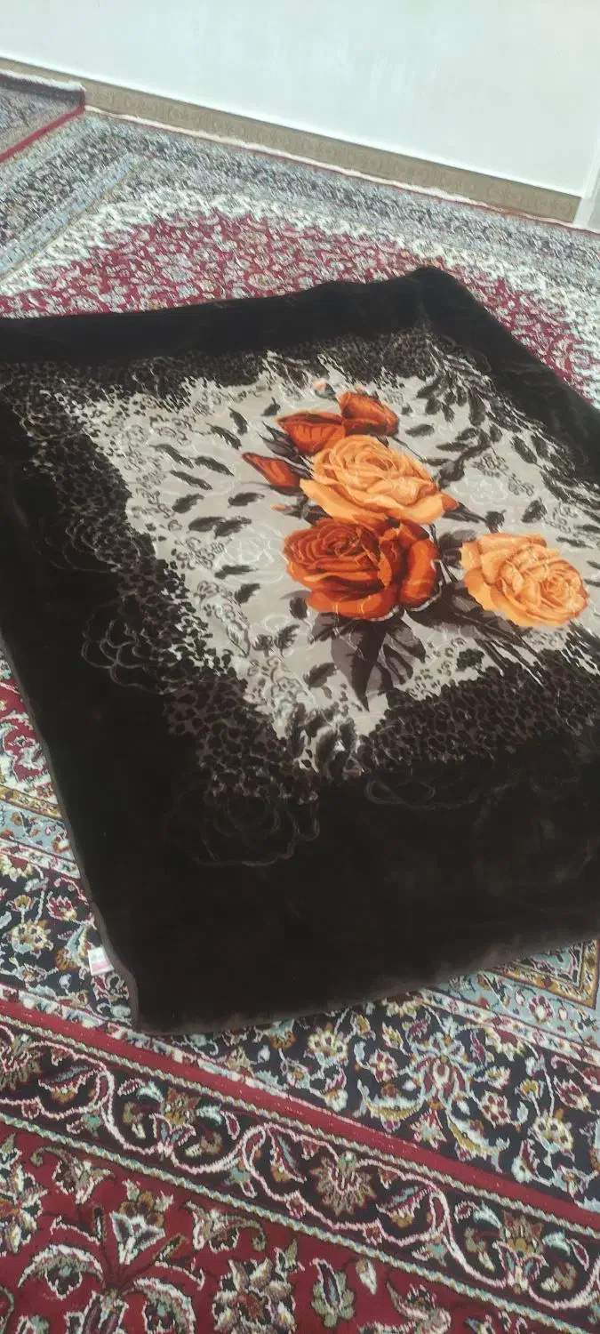 پتو نو دونفره طرح برجسته|رختخواب، بالش، پتو|کارون, |دیوار