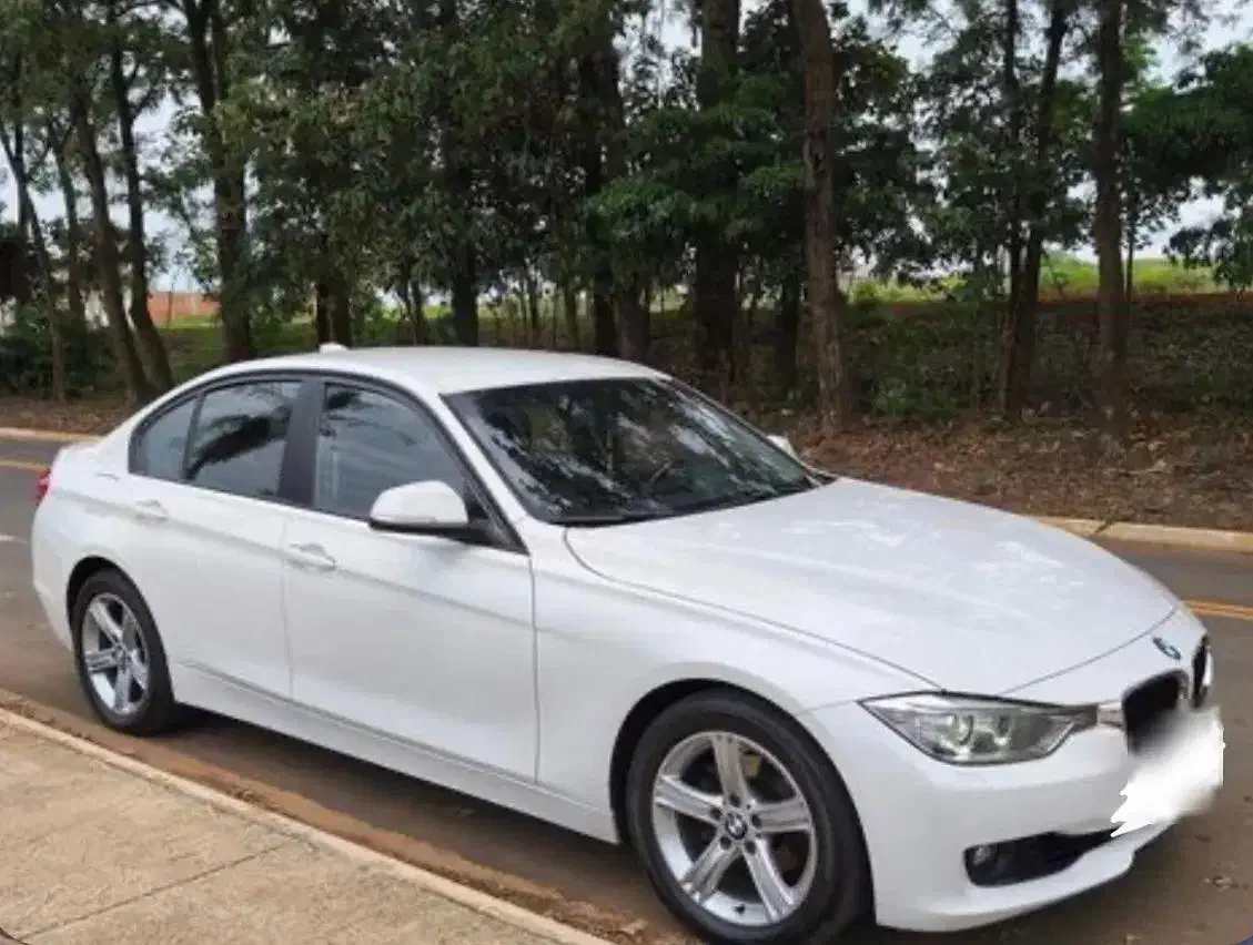 بی ام وه ۳۲۰ ۲۰۱۳|خودرو سواری و وانت|تهران, کامرانیه|دیوار