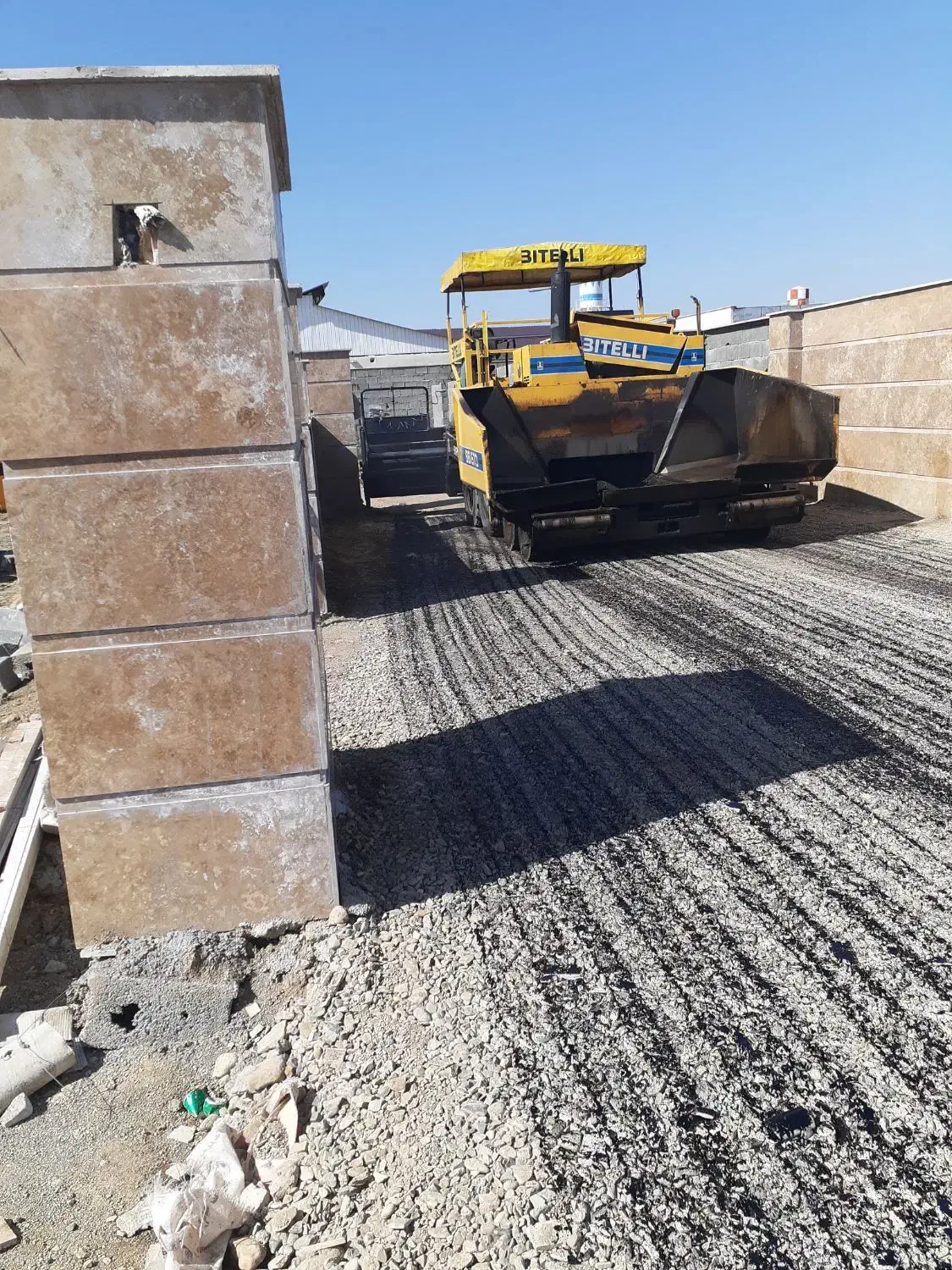 اسفالتکاری کاتربرش آسفالت تراشه زیرسازی قیرایزوگام|خدمات پیشه و مهارت|تهران, فردوس|دیوار