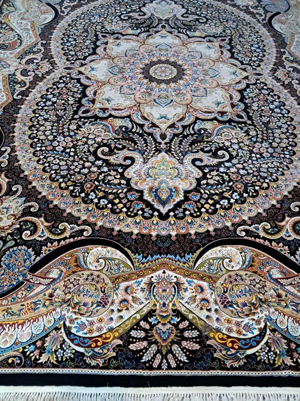 ۲تخته فرش ۹و ۶ متری چیچک ۷۰۰ اصل|فرش|ورامین, ریحان آباد|دیوار