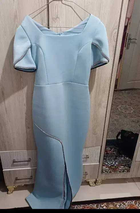 لباس مجلسی|لباس|کرج, کیانمهر|دیوار