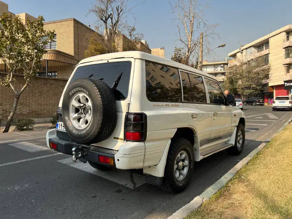 میتسوبیشی پاجرو گروه بهمن ۱۳۸۶|خودرو سواری و وانت|تهران, تهرانپارس جنوبی|دیوار