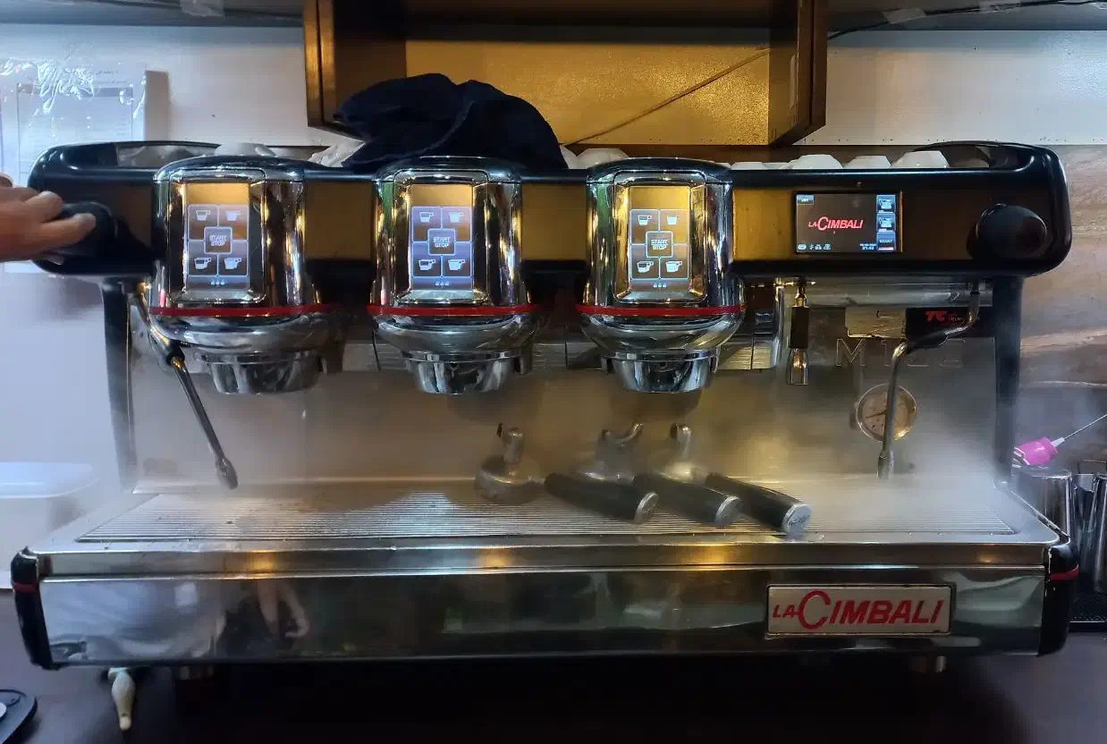 تعمییرات اسپرسو ماشین|کافیشاپ و رستوران|مشهد, سپاد|دیوار