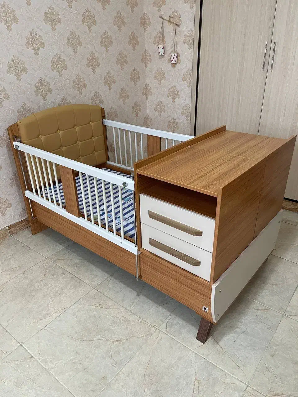 تخت دو منظوره کودک|تخت و صندلی بچه|بوکان, |دیوار