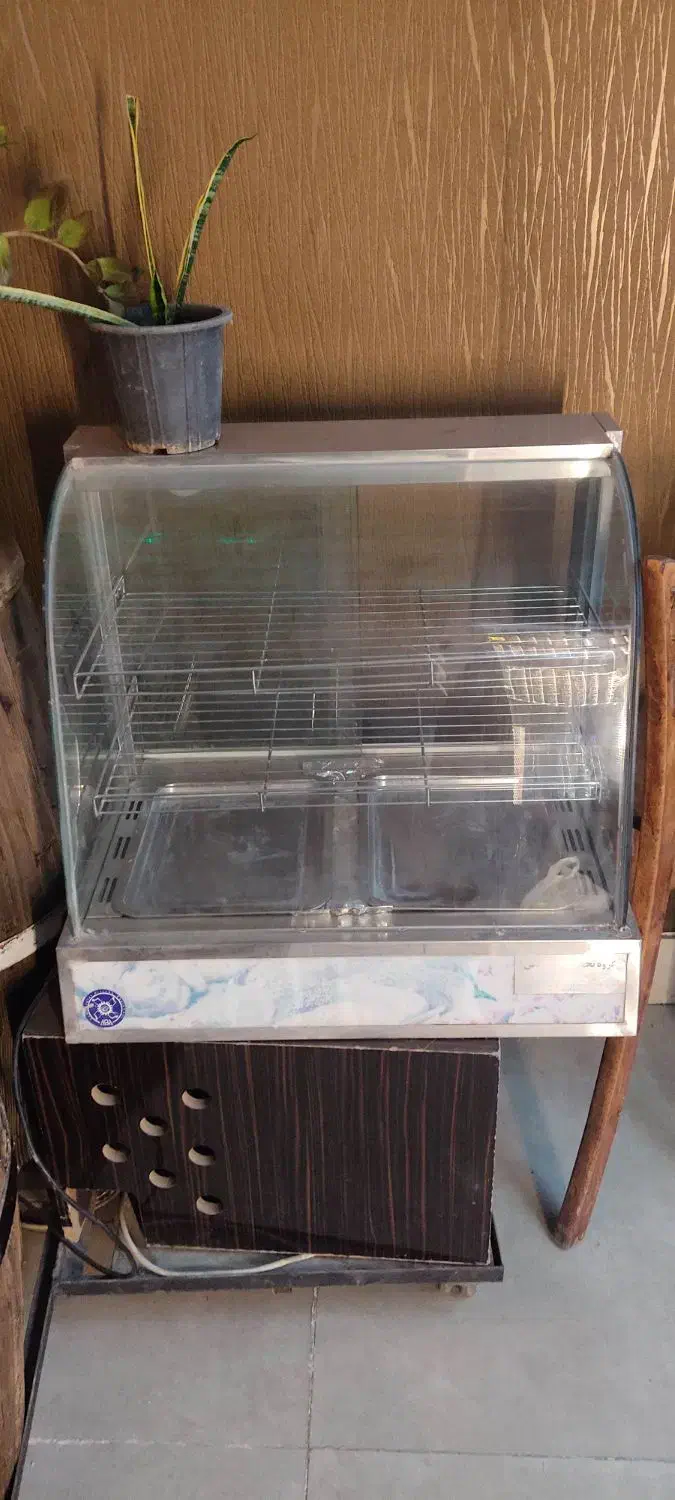 یخچال اکواریومی و فریزر انتیک و گرمکن پیراشکی|فروشگاه و مغازه|تربت جام, المهدی|دیوار