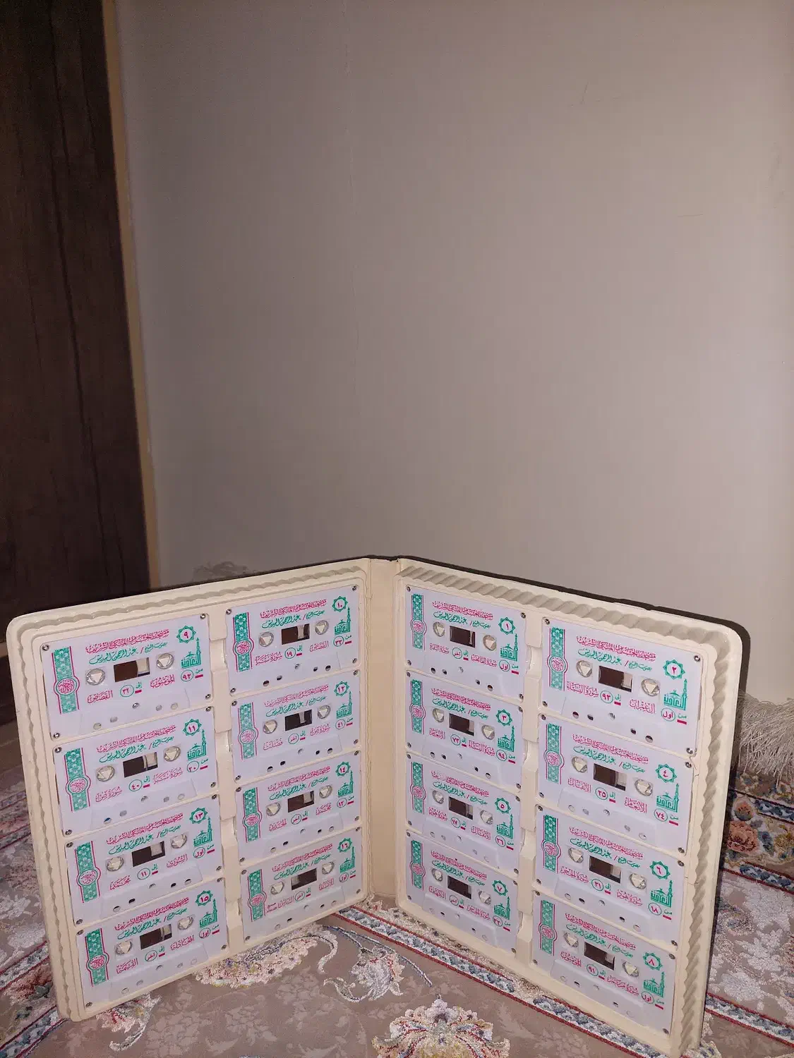 نوار  کاست ۳۰ جزء قران کریم از عبدرالرحمن السدیس|فیلم و موسیقی|اصفهان, سعادت‌آباد|دیوار