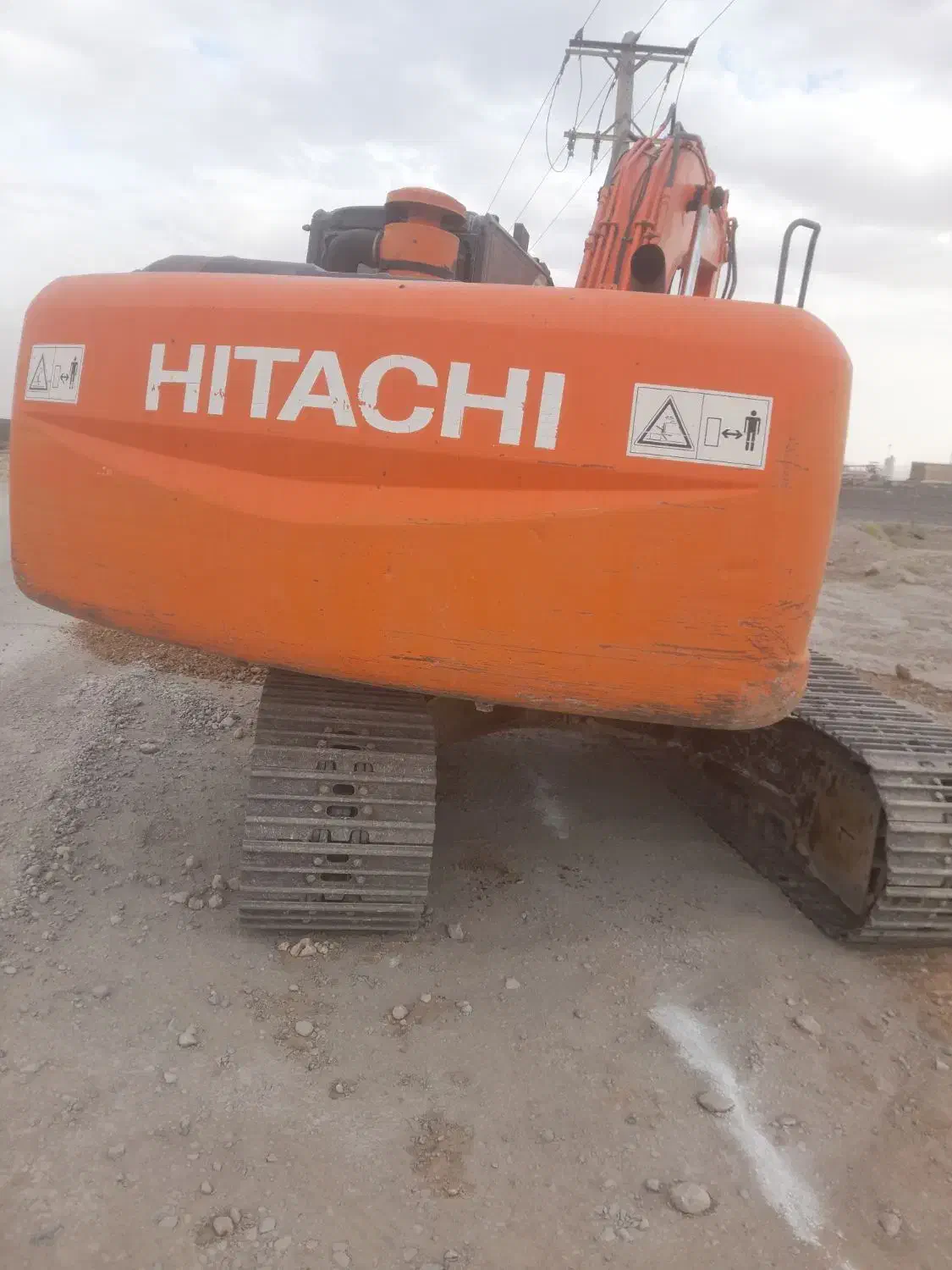 بیل ۲۰۰ هیتاچی مدل ۲۰۰۷|خودرو سنگین|اصفهان, اشکاوند|دیوار