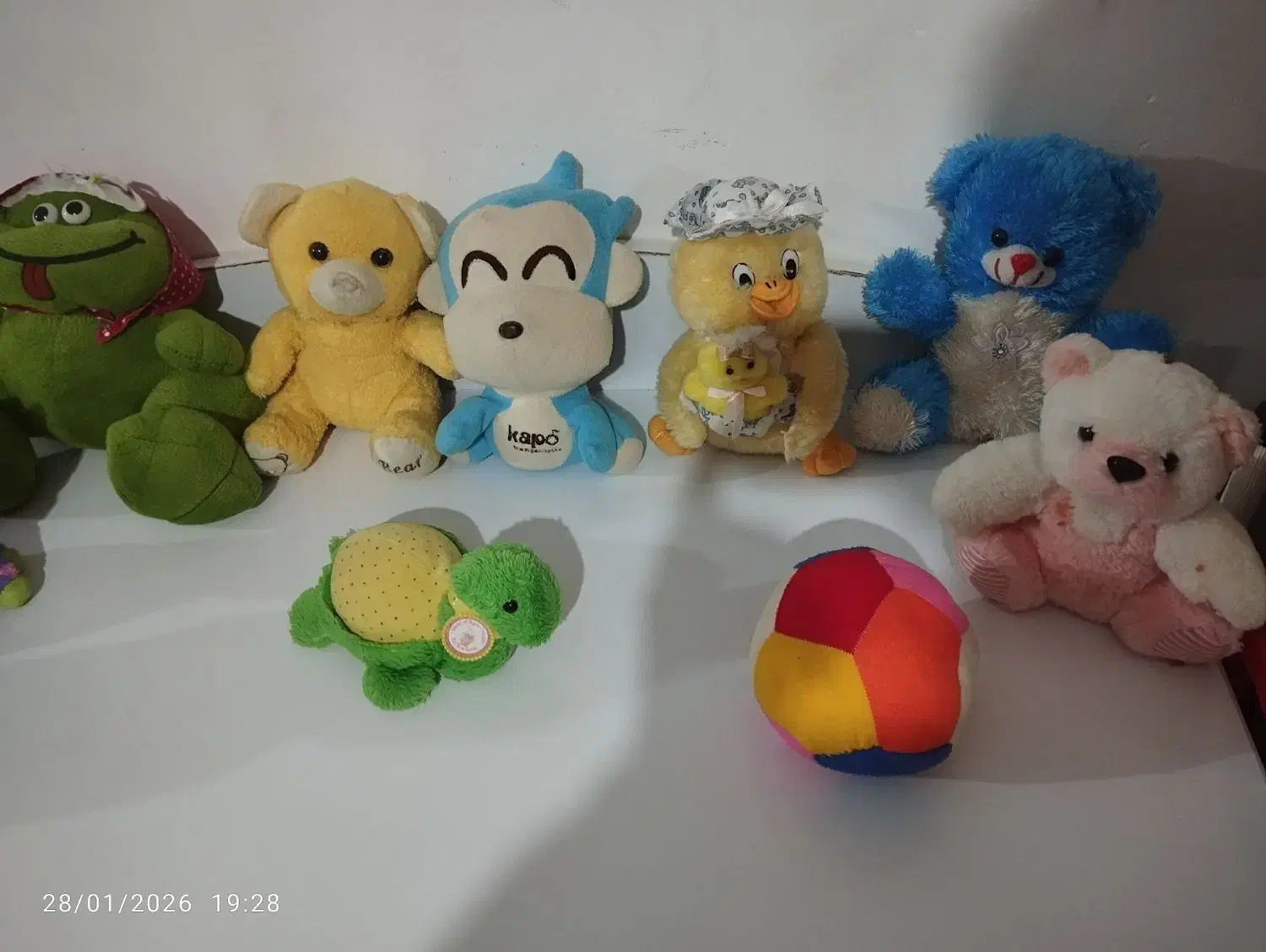 عروسک|اسباببازی بچه|بروجرد, |دیوار