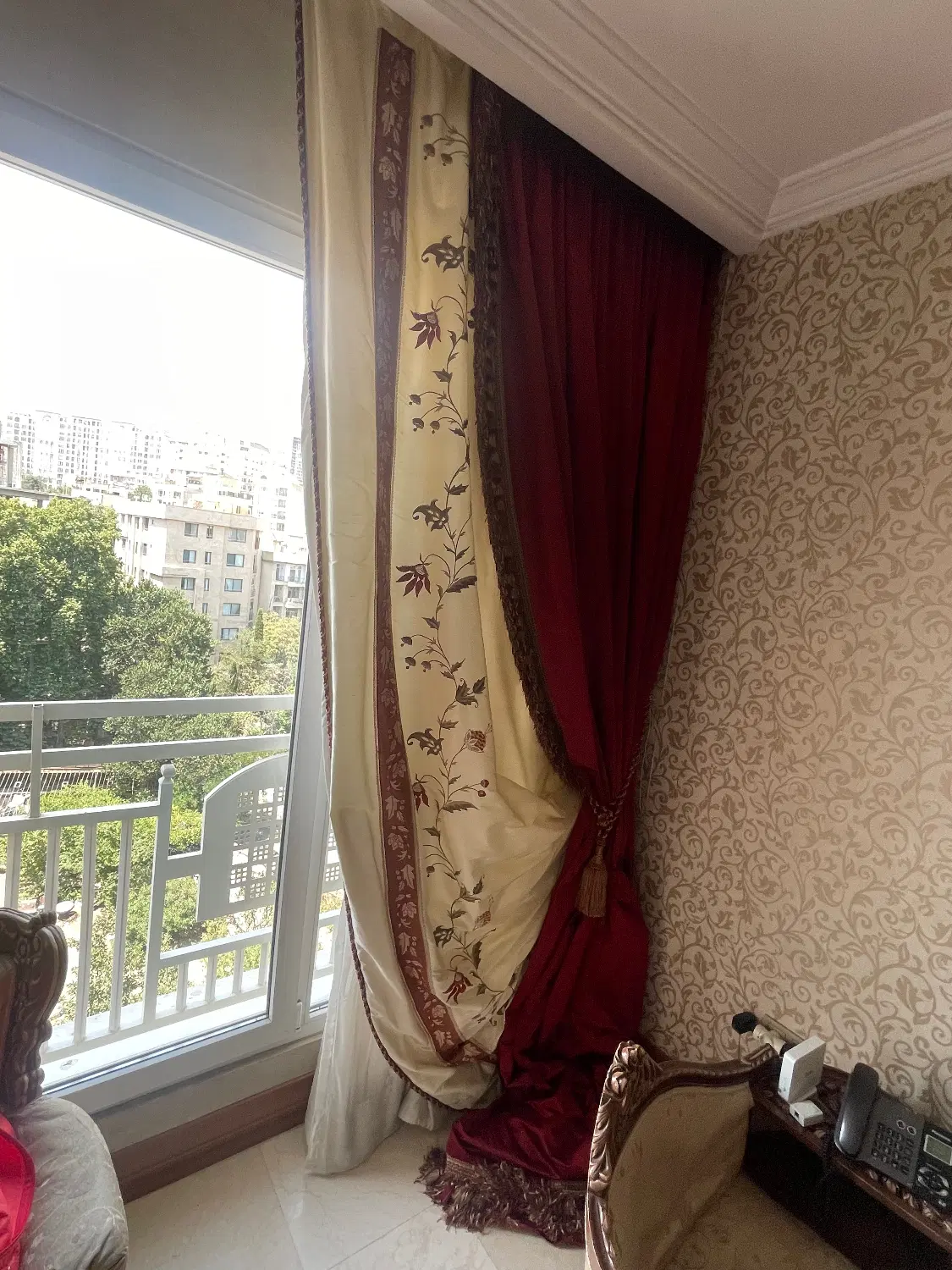 پرده|پرده، رانر، رومیزی|تهران, حکمت|دیوار