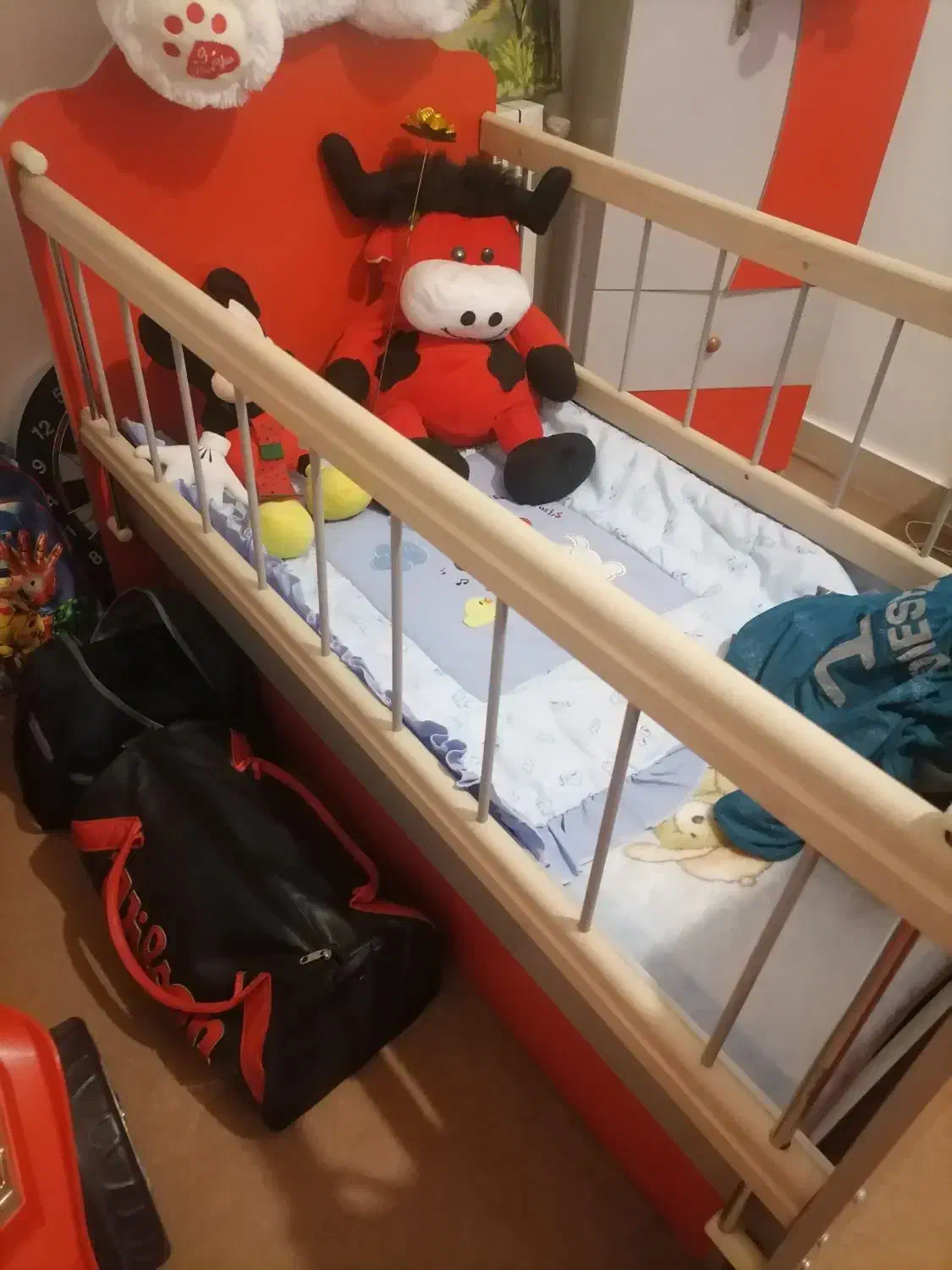 تخت وکمد کودک پسرانه،|تخت و صندلی بچه|تبریز, |دیوار