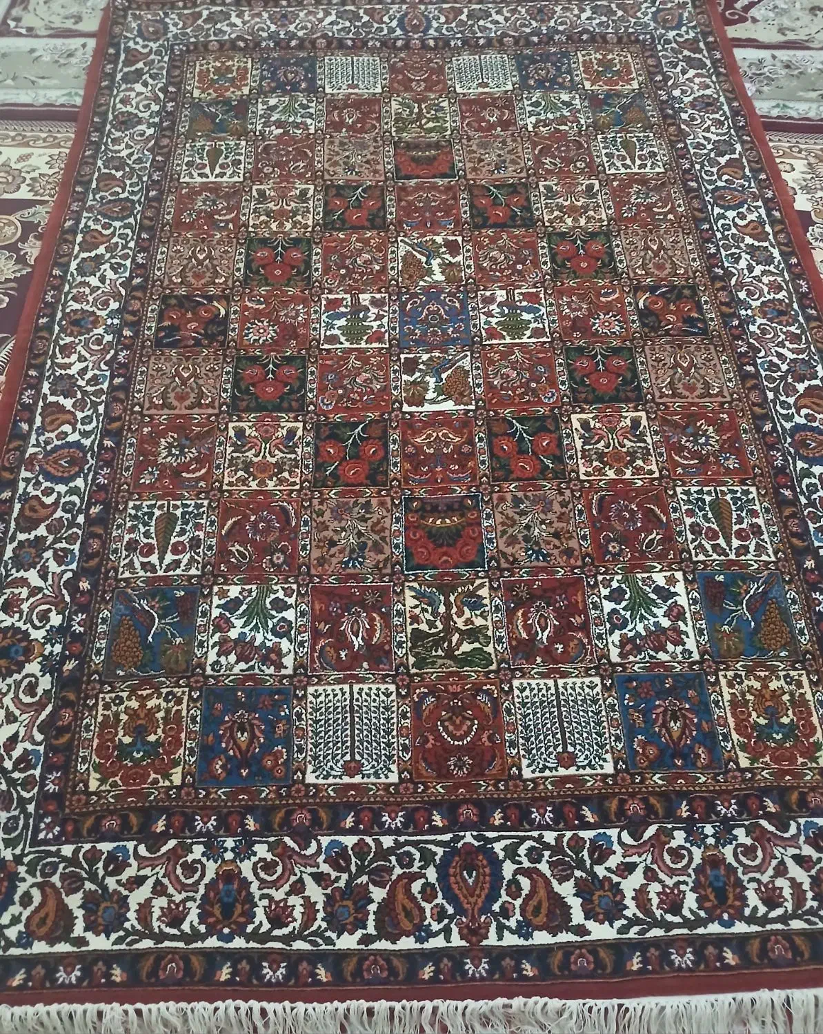 قالی دست بافت خشت چالشتر|فرش|لاران, |دیوار