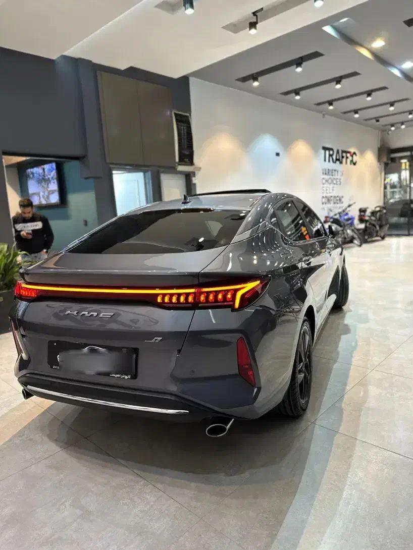 kmc j7 مدل 1402 کمکار|خودرو سواری و وانت|مشهد, دانشجو|دیوار