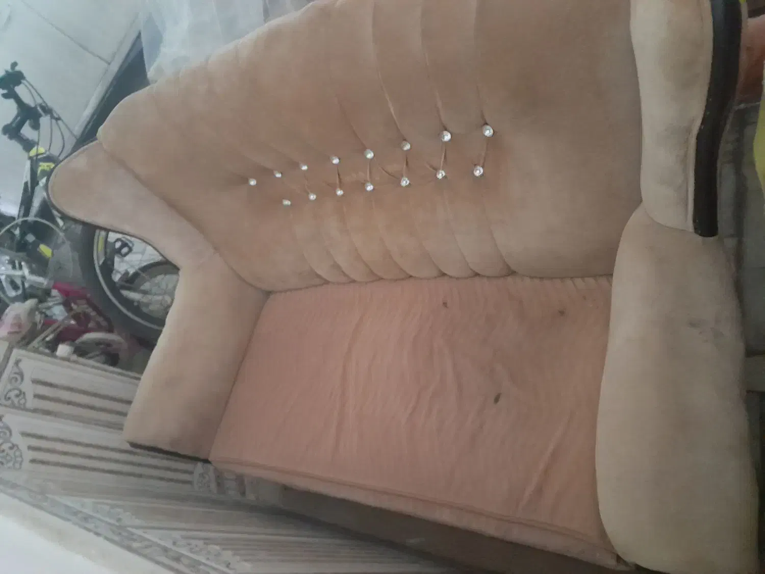 فروش مبل راحتی ۴ نفره|مبلمان خانگی و میز عسلی|مراغه, |دیوار