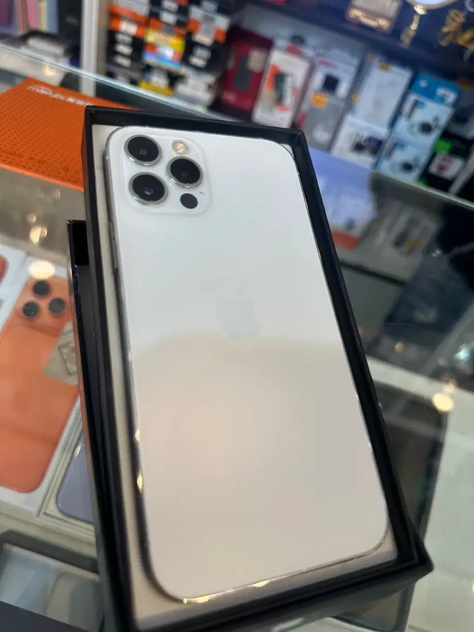 آیفون ۱۲ پرو|موبایل|کاشان, رجایی|دیوار