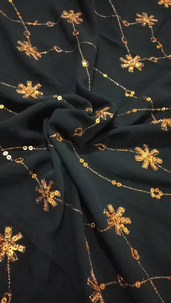 فقط مشتری واقعی .مناسب کلاس خیاطی وخیاط ها|لباس|بوشهر, |دیوار