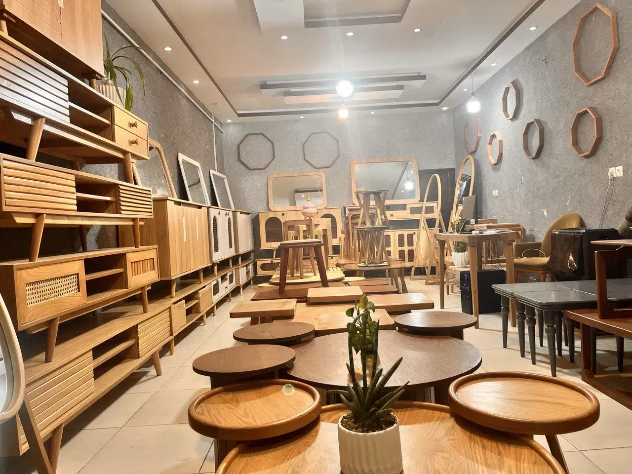 گل میز|مبلمان خانگی و میز عسلی|شیراز, شهرک گلها|دیوار