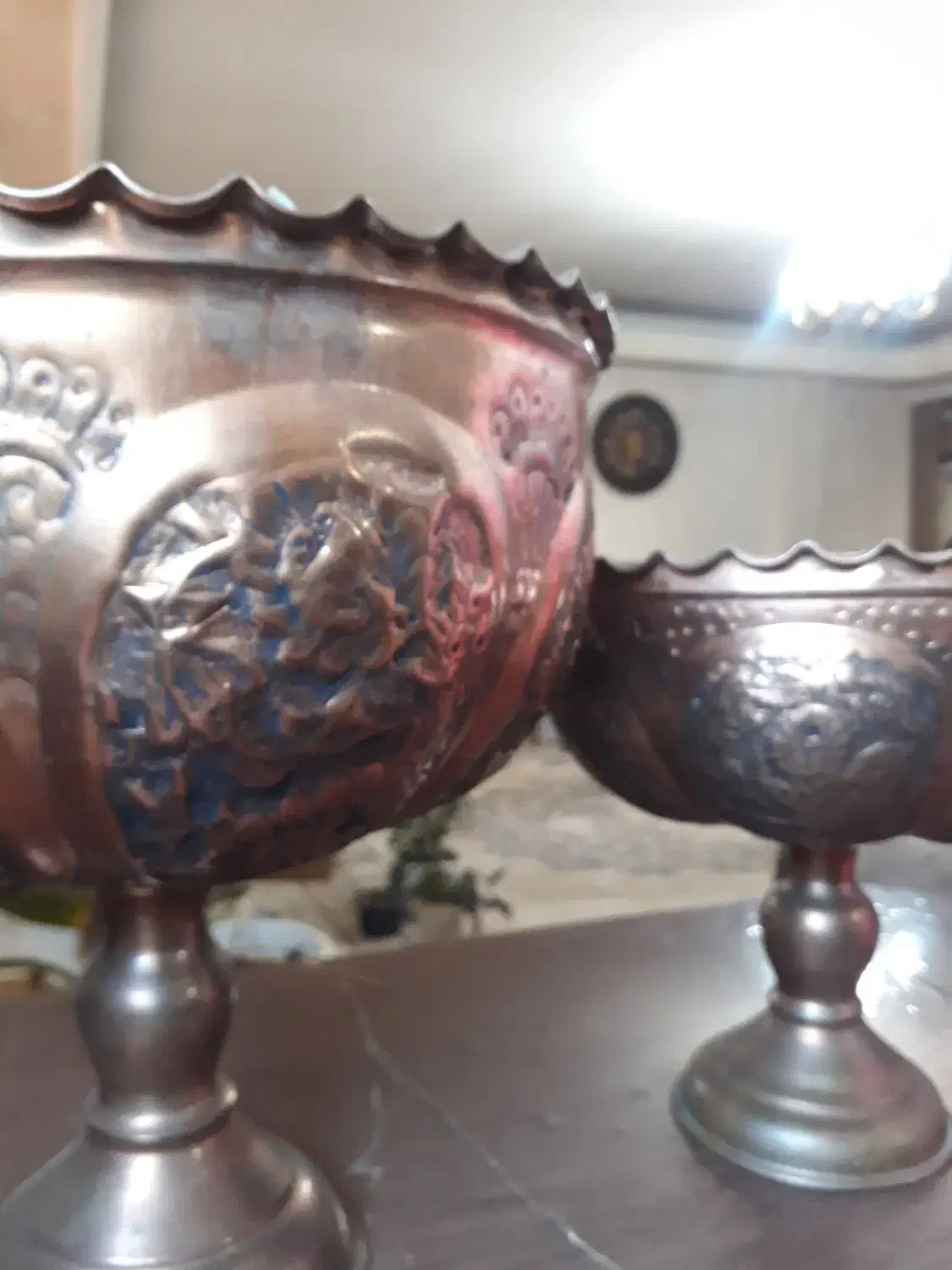 ظرف پذیرایی مسی قلم کاری|صنایع دستی و سایر لوازم تزئینی|اصفهان, ارغوانیه|دیوار