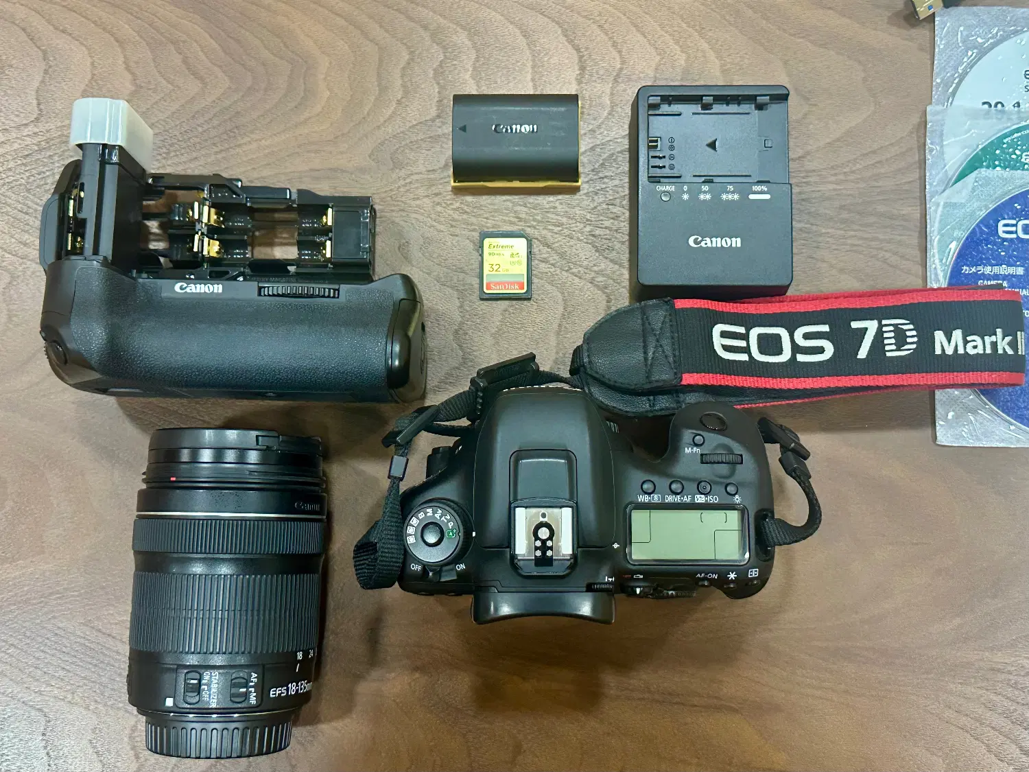 Canon EOS 7D Mark II+EF S 18-135mm+BG-E16|دوربین عکاسی و فیلم‌برداری|تهران, پرستار|دیوار