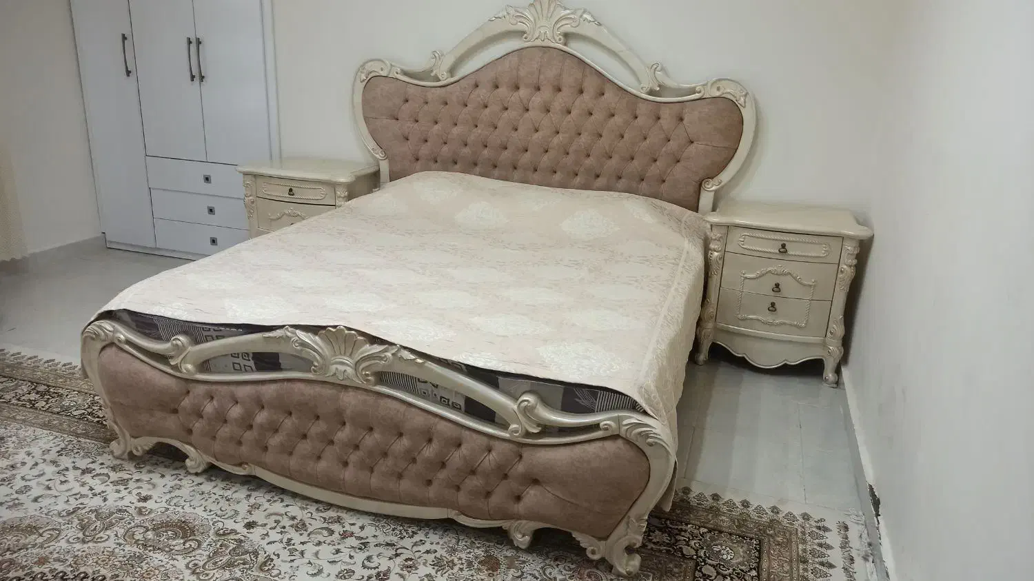 تخت دو نفر سفارشی|تخت و سرویس خواب|کرمانشاه, |دیوار