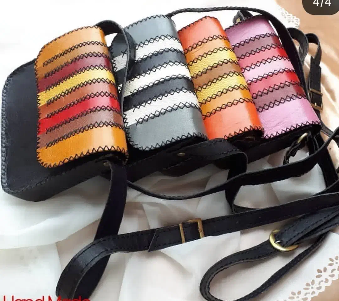 کیف های چرم طبیعی و مصنوعی و پارچه ای|کیف، کفش، کمربند|رشت, نظری|دیوار