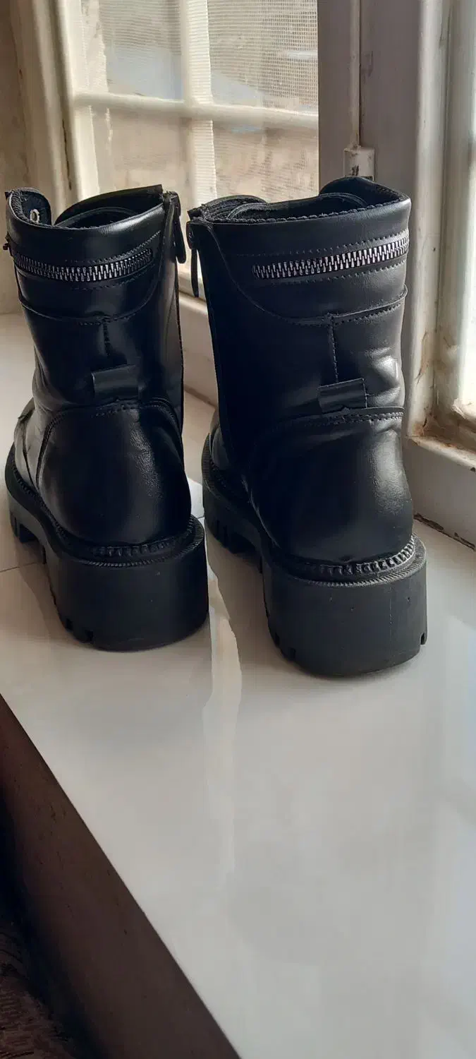 نیم بوت سایز ۴۰ و کفش مردانه سایز ۴۳|کیف، کفش، کمربند|ایلام, |دیوار