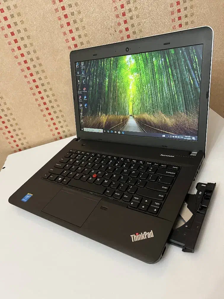 Lenovo T430|رایانه همراه|چالوس, |دیوار