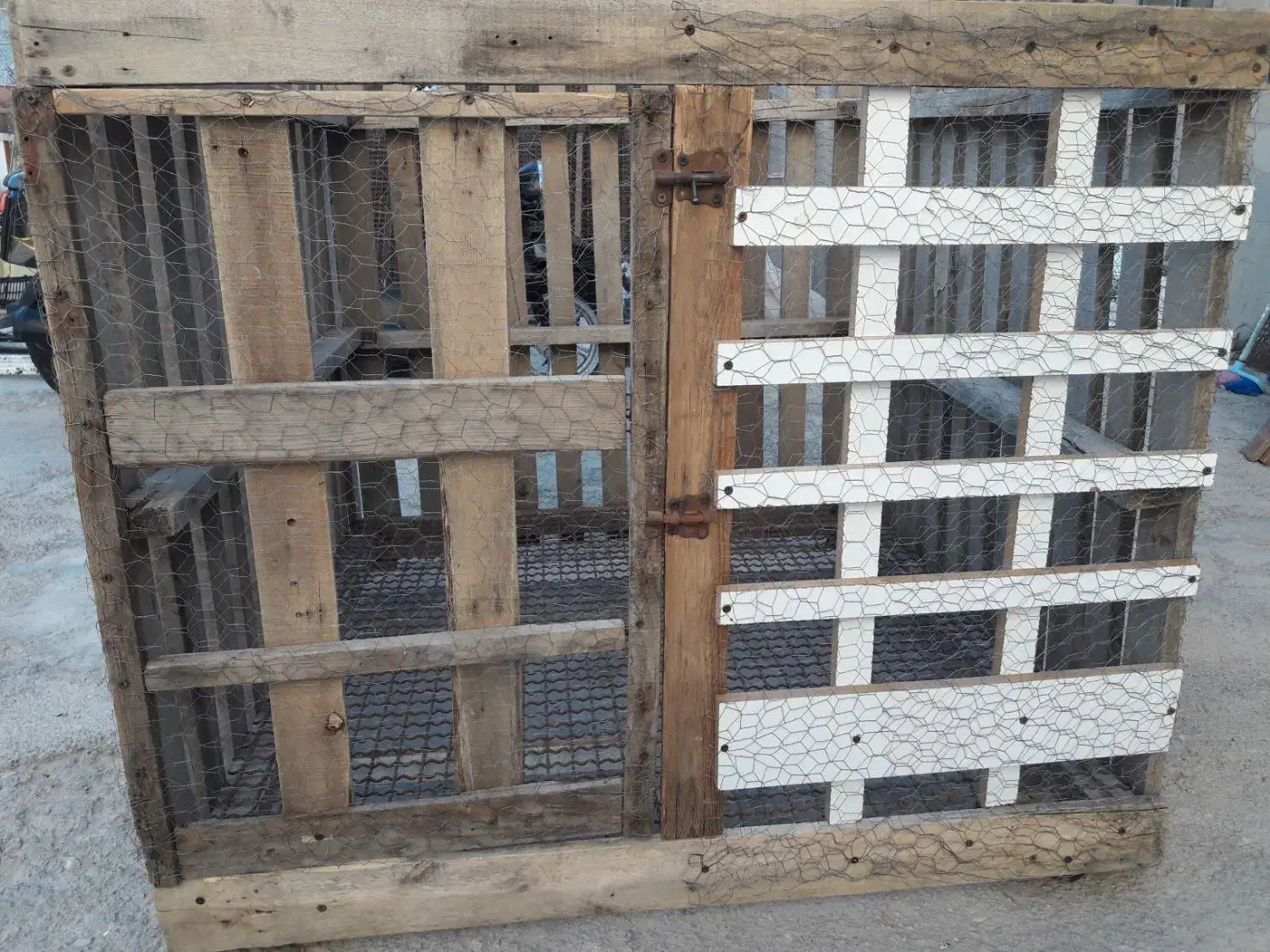 قفس مرغ وخروس وبقیه حیوانات|لوازم جانبی حیوانات|ایوان, |دیوار