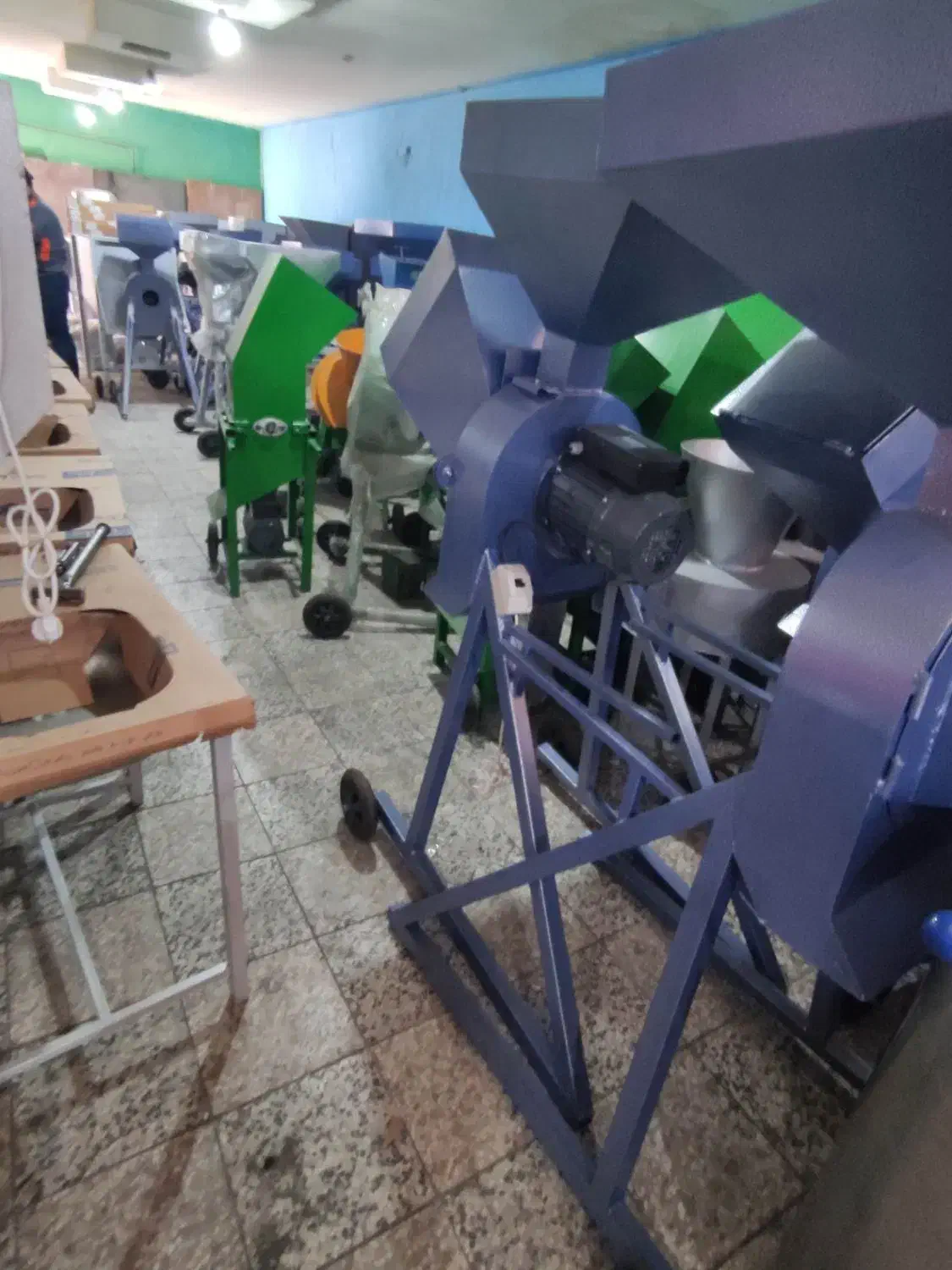 دستگاه همه کاره خوراک دام(علوفه تر و خشک و بلغور و|ماشینآلات صنعتی|مشهد, توس (بلوار توس)|دیوار