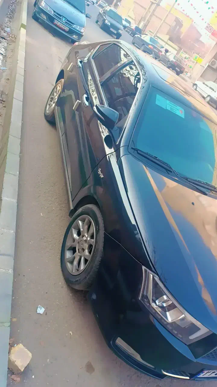 خودروی فوق دنا ۱۴۰۰شیش سرعته اتومات|خودرو سواری و وانت|ارومیه, |دیوار