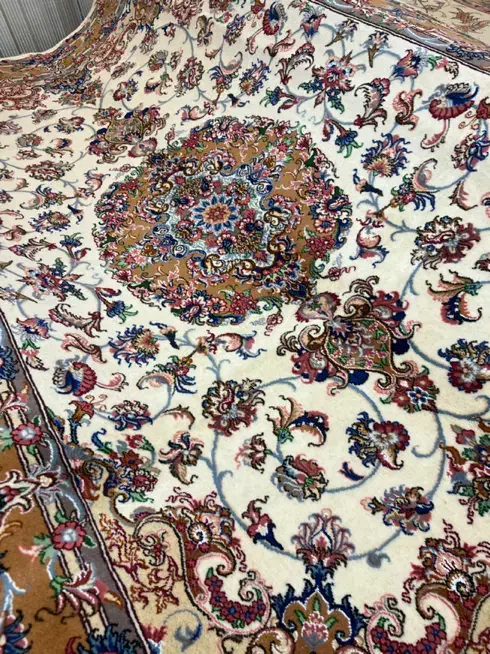 ۶ متری دستبافت طرح تبریز گل ابریشم|فرش|تهران, یوسف‌آباد|دیوار