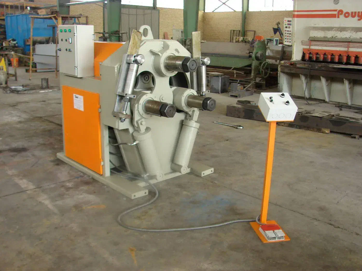 خم کن لوله و پروفیل و تیرآهن|ماشینآلات صنعتی|باغ بهادران, |دیوار