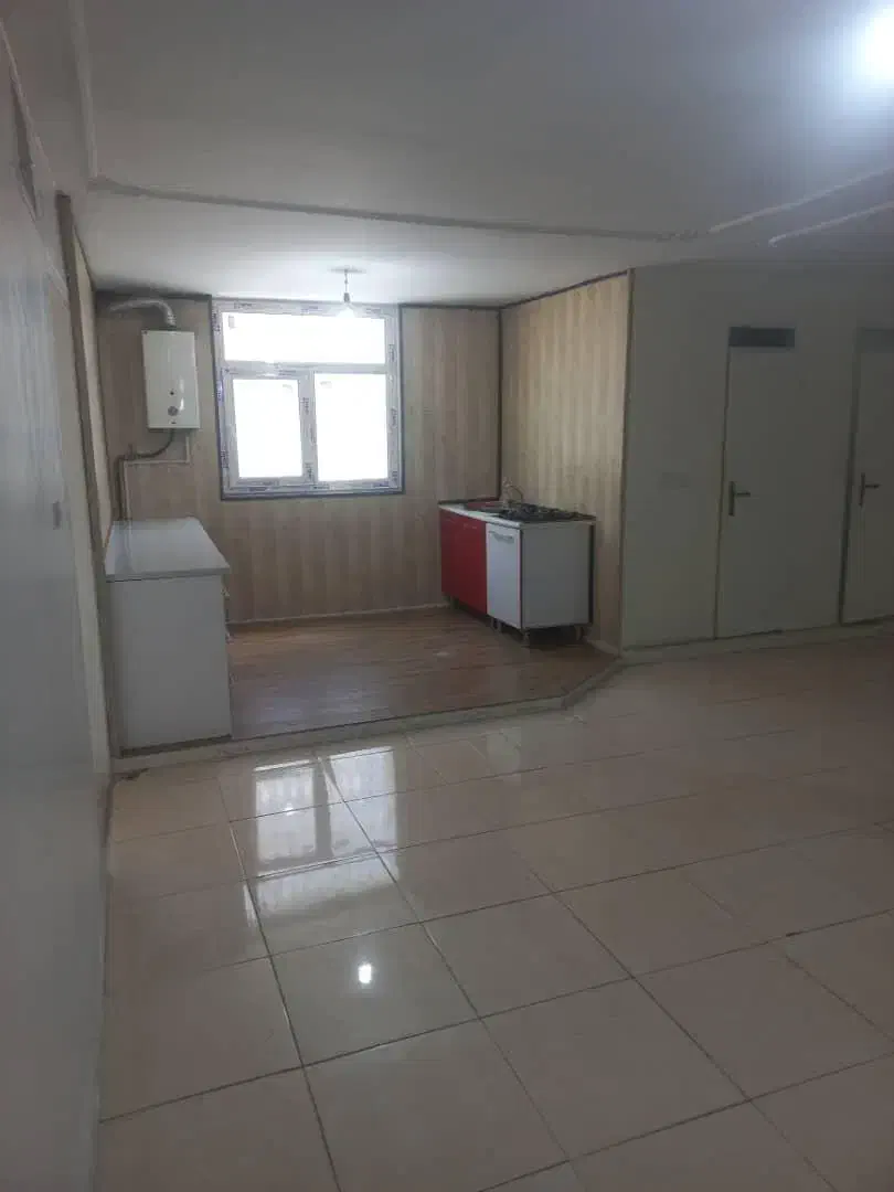 ۷۰متر ۲خواب طبقه اول مناسب اداری و مسکونی