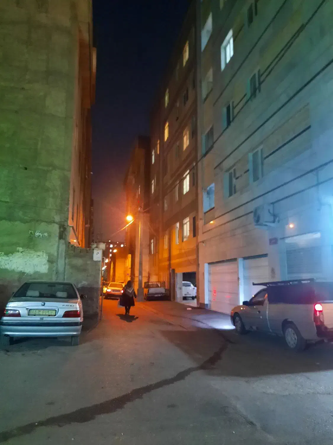 رهن کامل خانه ۳ طبقه کلنگی جوادیه (سکونت یا انبار)