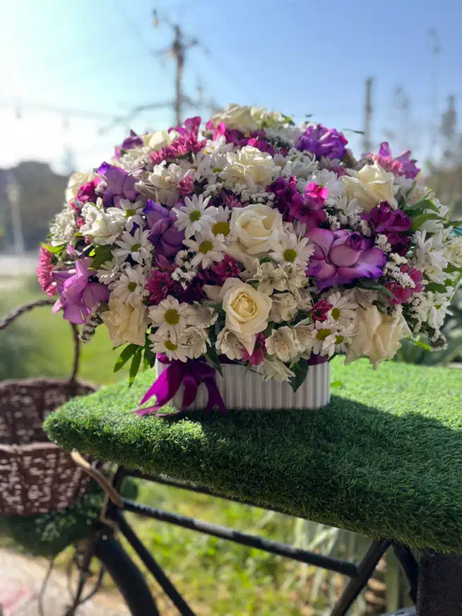 دسته گل باکس گل|گل و گیاه طبیعی|برخوار, |دیوار