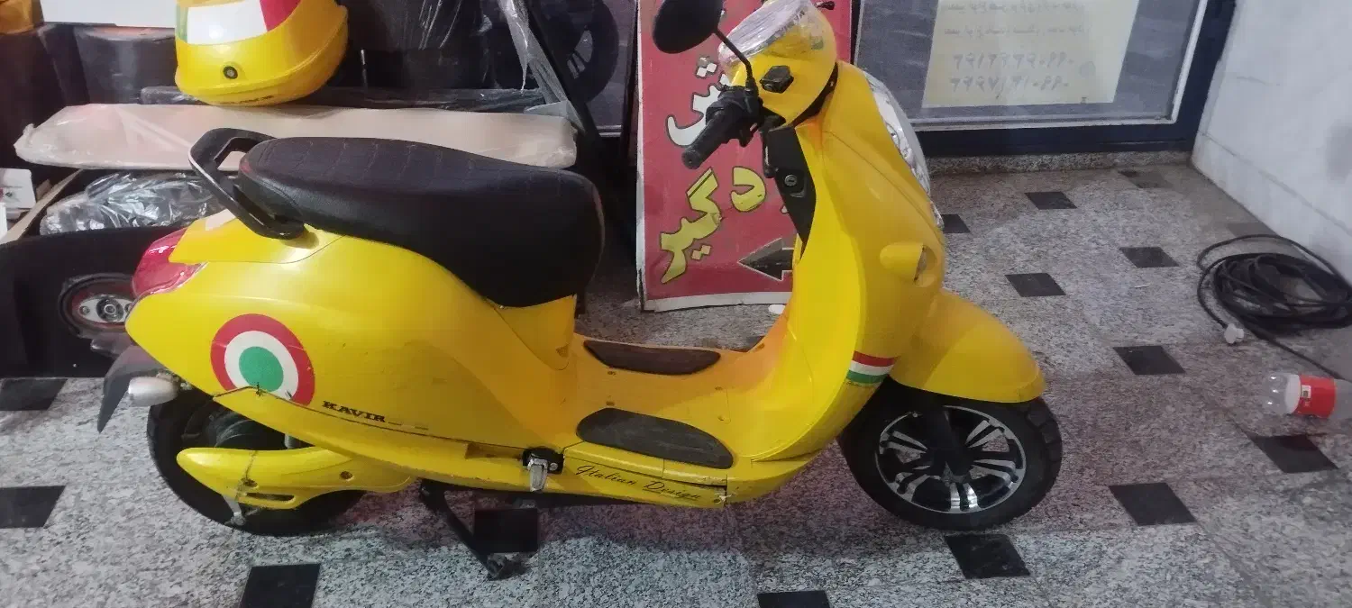 موتور برقی کویر|موتورسیکلت|میانه, |دیوار