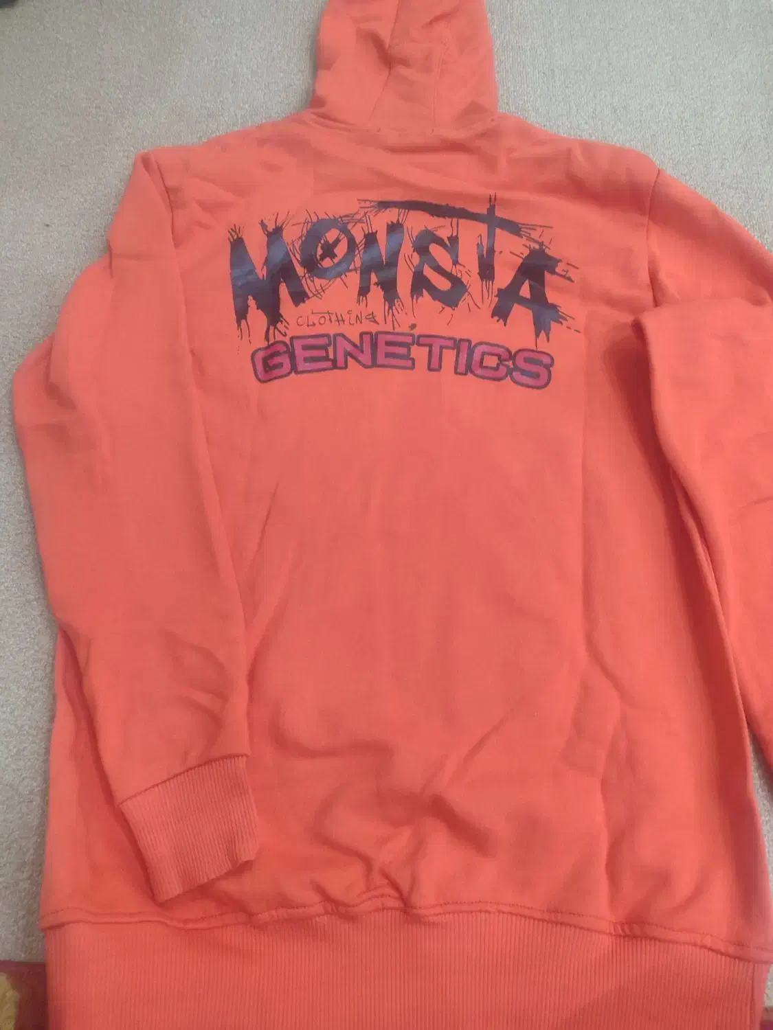 هودی نو|لباس|گنبد کاووس, |دیوار