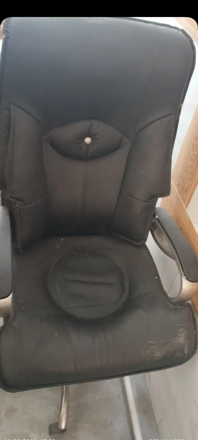 یک عدد صندلی فوری فوری بفروش میرسیدد|صندلی و نیمکت|گرگان, |دیوار