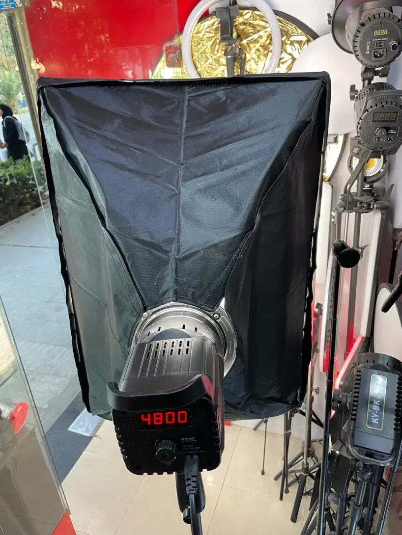 سافت باکس ویدئولایت حرفه ای300 وات با پایه و باکس|دوربین عکاسی و فیلمبرداری|تهران, بازار|دیوار