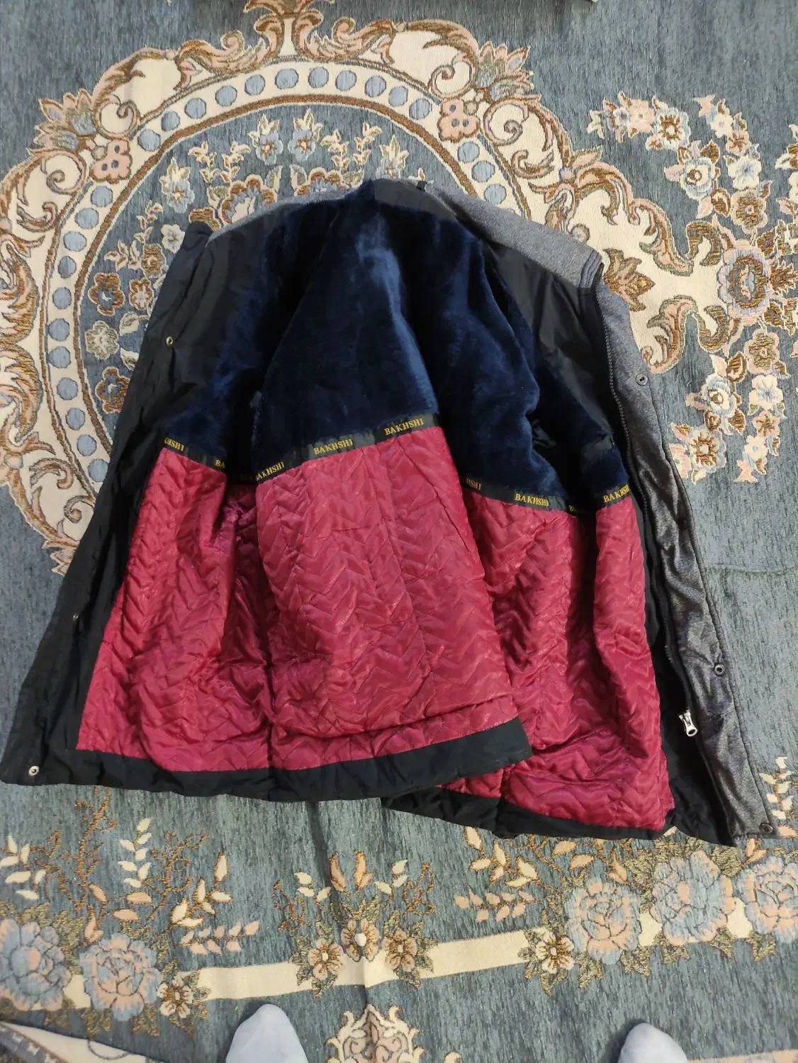 یک عدد کاپشن و یک عدد پالتو سایز بزرگ وقیمت مناسب|لباس|مشهد, سید رضی|دیوار