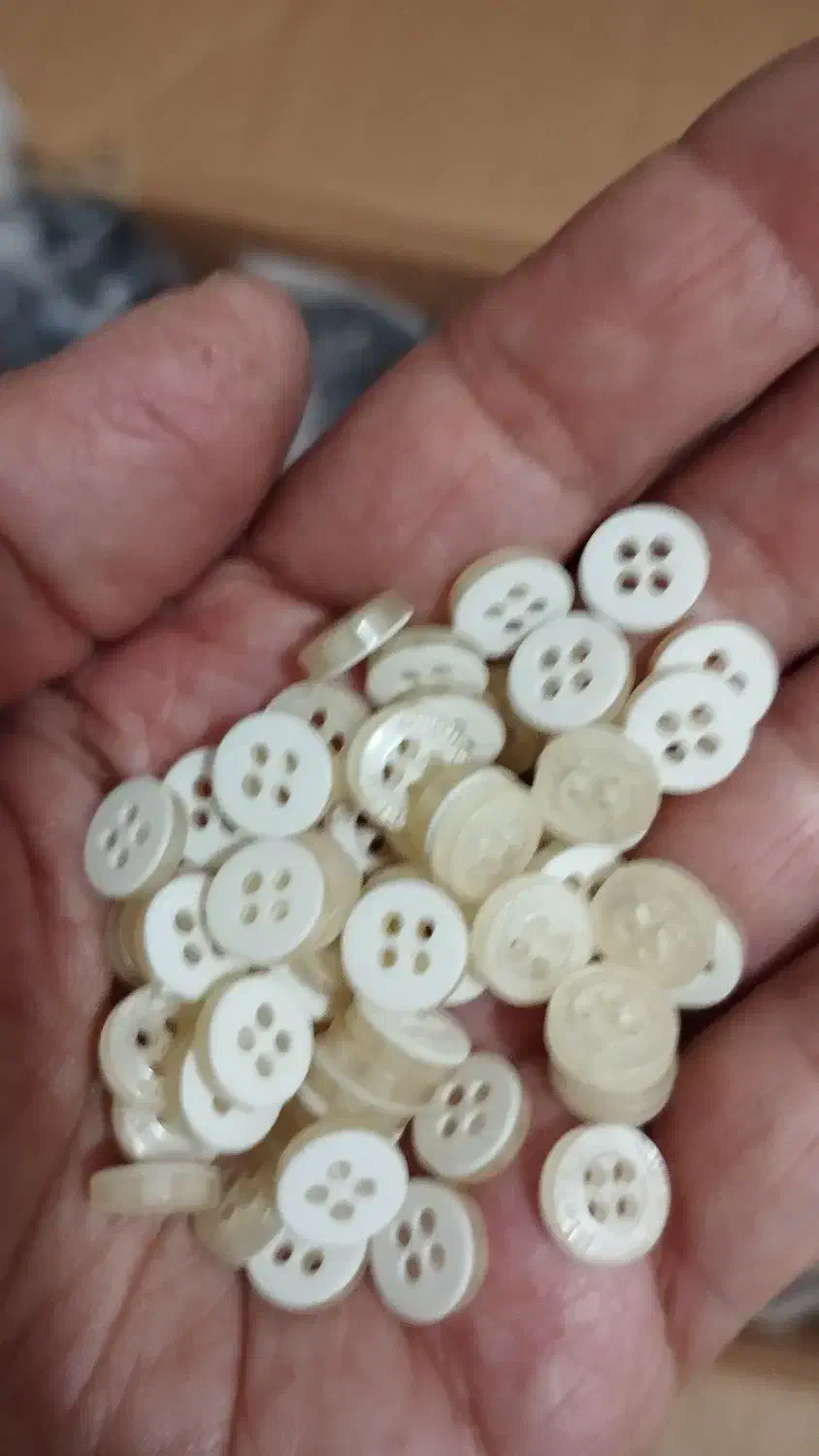 دکمه لباس|لوازم خیاطی و بافتنی|پرند, فاز ۶|دیوار