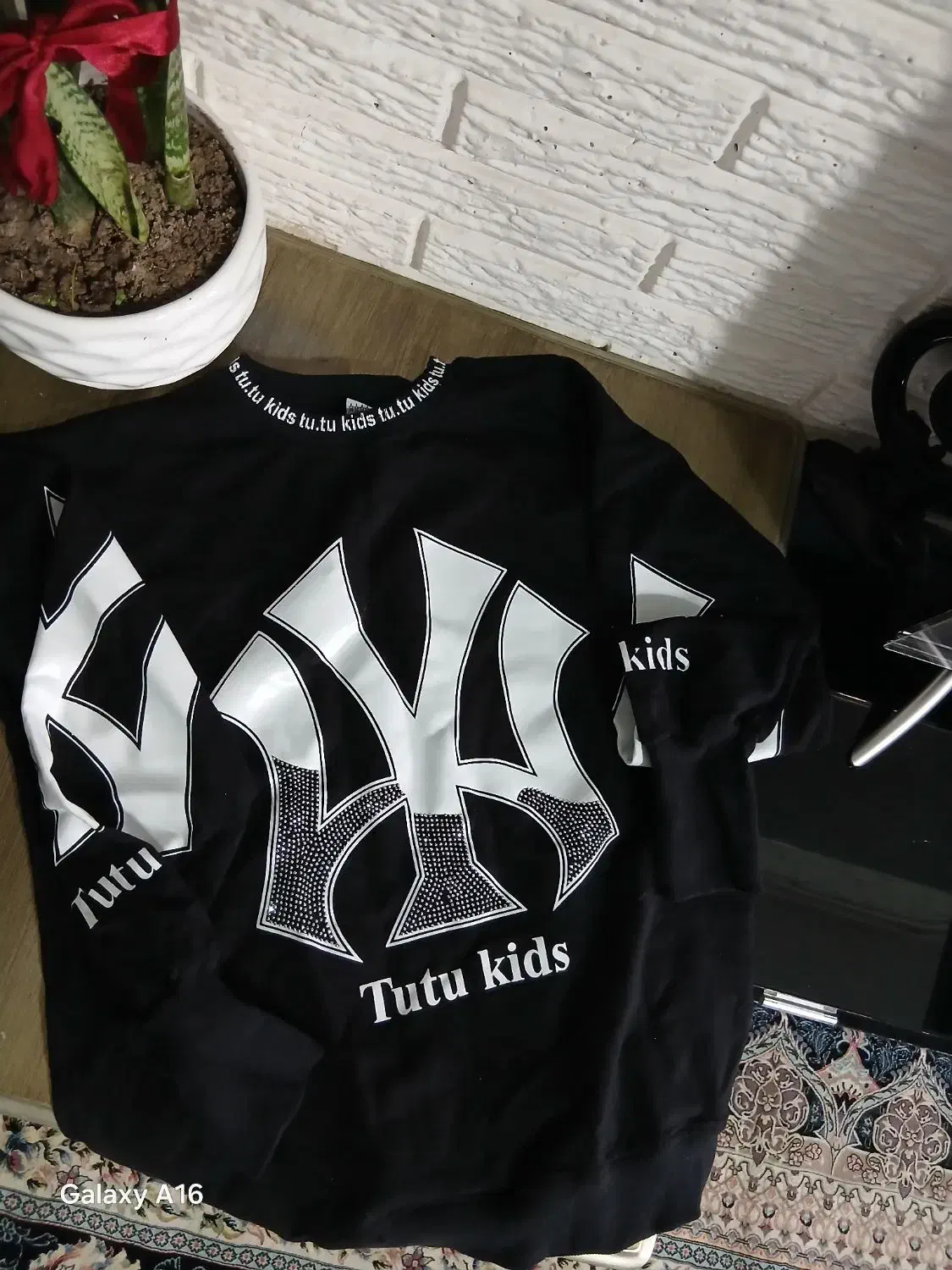 لباس|کفش و لباس بچه|رشت, آزادگان|دیوار