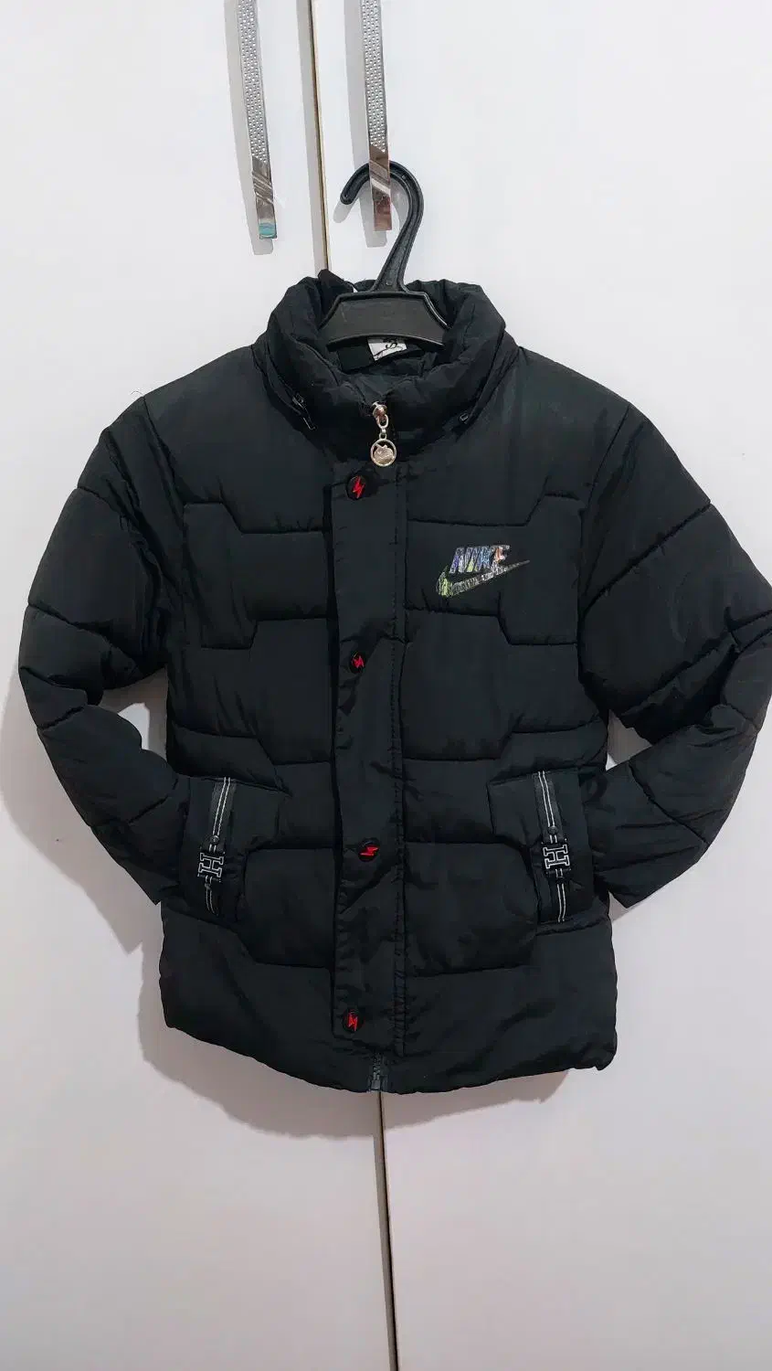 کاپشن پسرانه سایز هشت و نه سال کاملا سالم|کفش و لباس بچه|میانه, |دیوار