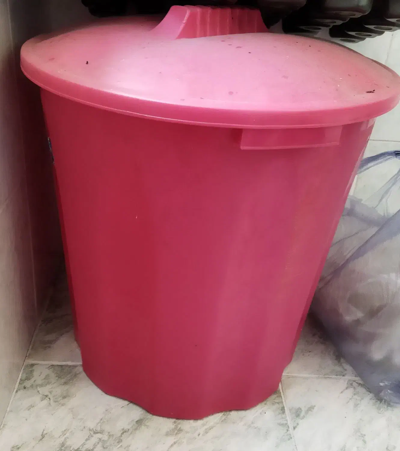 حراج وسایل خرد منزل به علت تخلیه منزل|ظروف سرو و پذیرایی|شیراز, سینما سعدی|دیوار