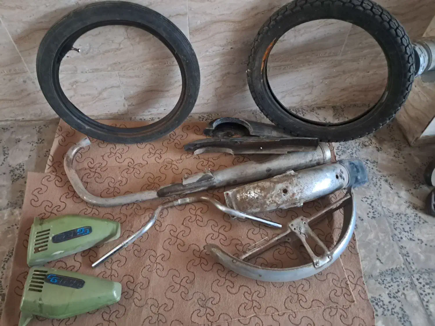 لوازم یدکی موتور سیکلت|قطعات یدکی و لوازم جانبی|رشت, پیرکلاچای|دیوار