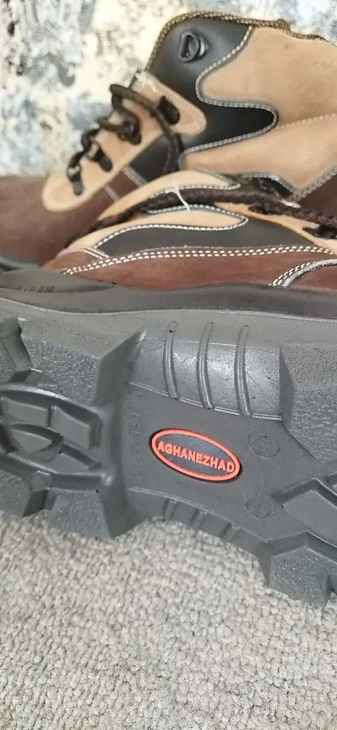 کفش ایمنی|کیف، کفش، کمربند|خورموج, |دیوار