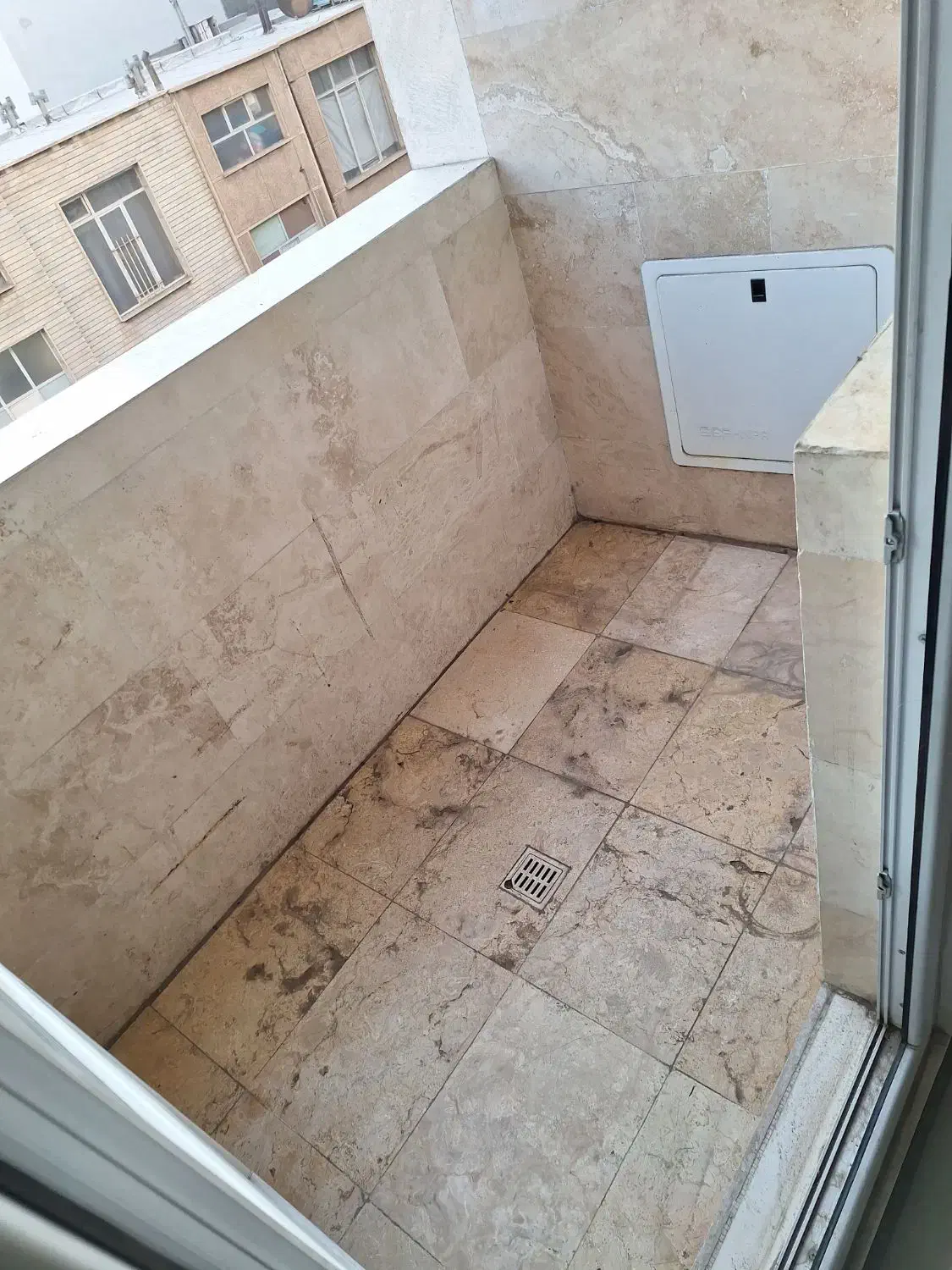 اجاره آپارتمان فلاح منطقه۱۷ متراژ ۱۰۵متر