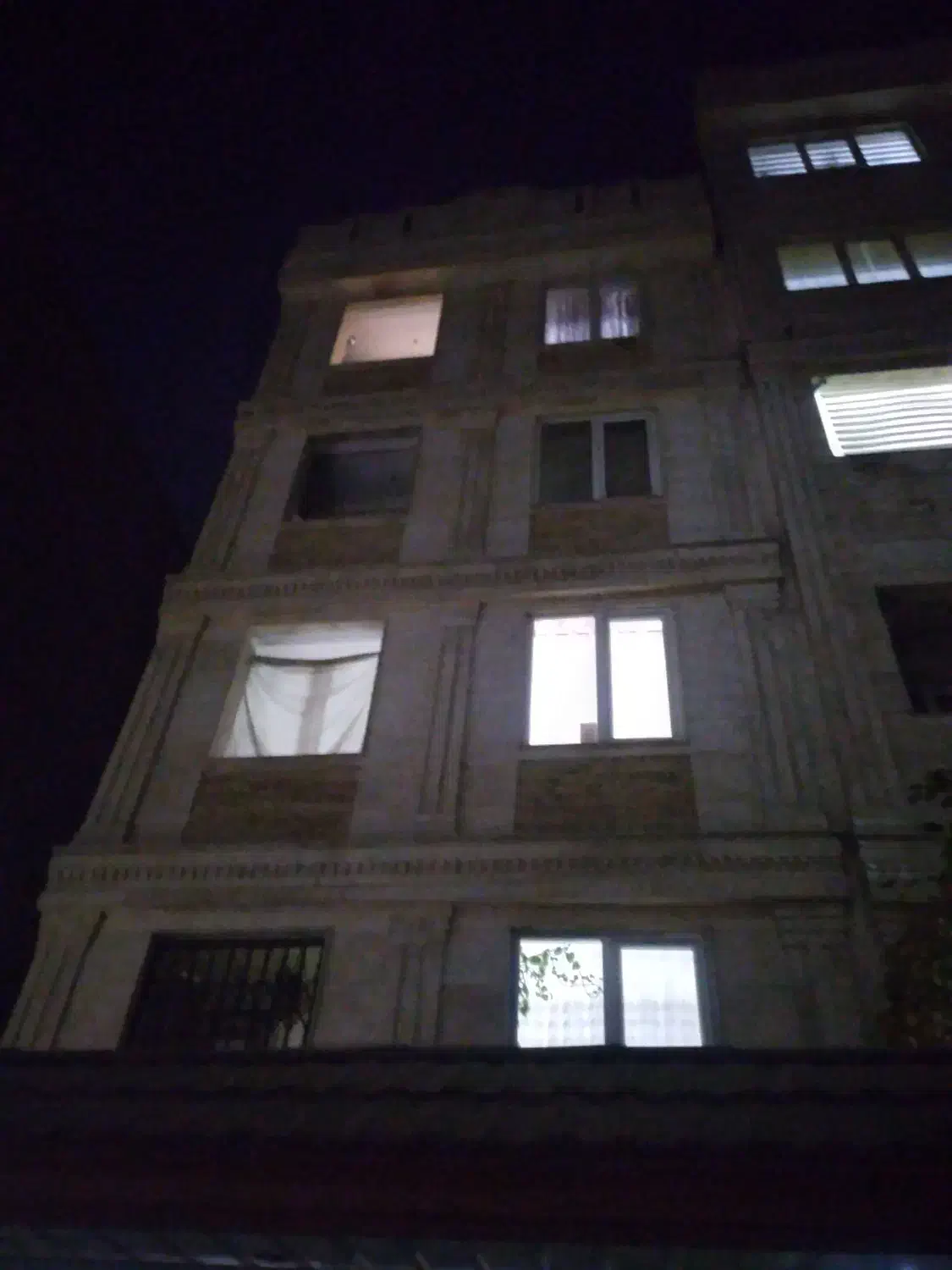 یک واحداپارتمان باپارکینگ اسانسورط۴تکوادی|فروش آپارتمان|تهران, یاخجی آباد|دیوار